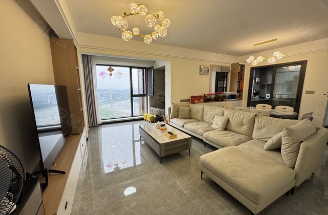 金科博翠湾4室2厅115㎡88.8万二手房图片