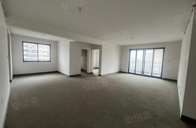 江城逸品4室2厅173㎡189万二手房图片