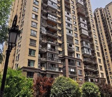 金科空港城(二期) 近地铁 交通便捷 朝南 商品住宅