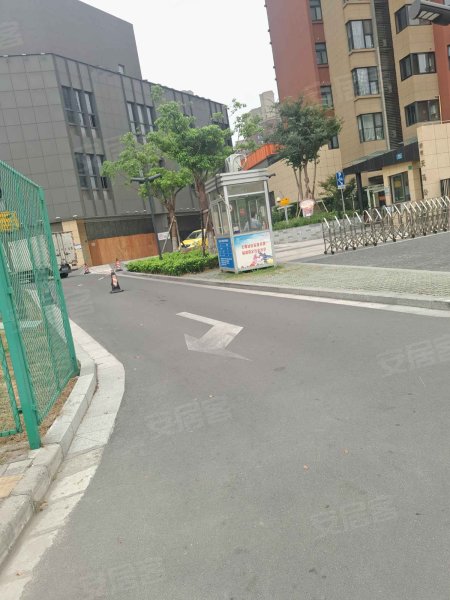 好世广场天马晶座 