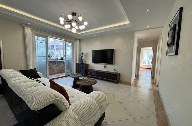 空间爱琴海4室2厅128㎡79.8万二手房图片