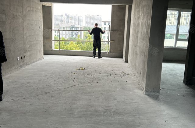 港基山水名筑(B区)3室2厅115㎡68万二手房图片