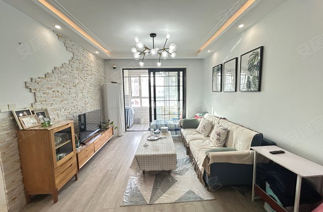 双企龙城国际3室2厅107.6㎡66万二手房图片