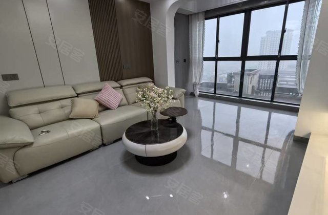 九嶷花园3室2厅102㎡45.8万二手房图片