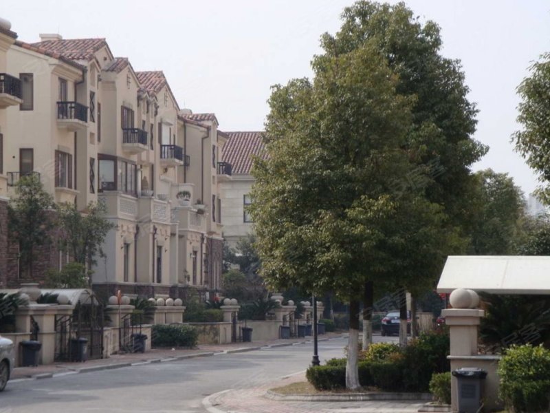 环球翡翠湾花园(别墅) 