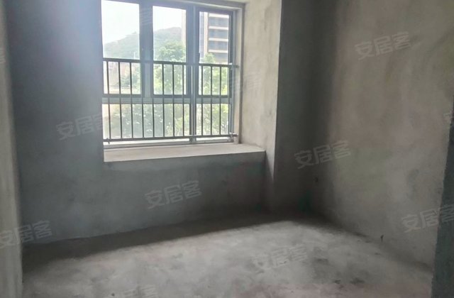 金座唐道6364室2厅143㎡78万二手房图片