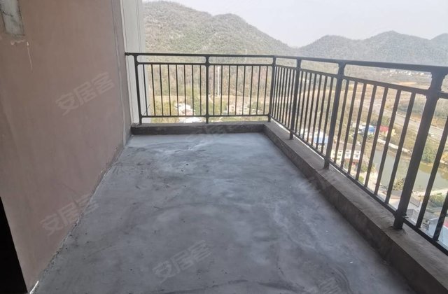 赤壁云尚3室2厅120㎡55万二手房图片