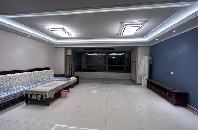 富力城4室2厅167㎡105万二手房图片