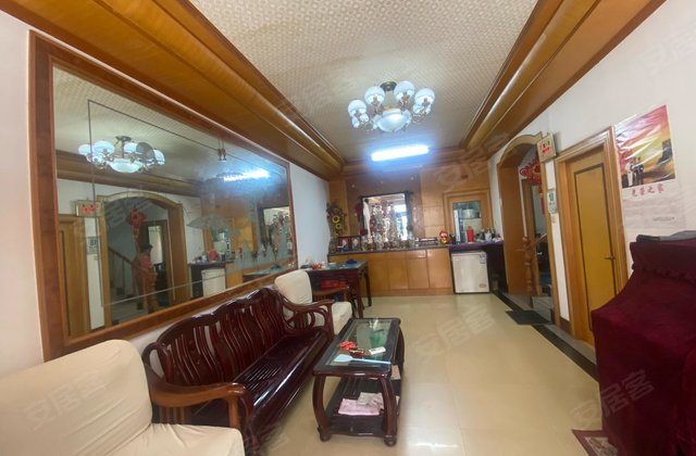 天地花园(别墅)4室2厅156.35㎡239万二手房图片