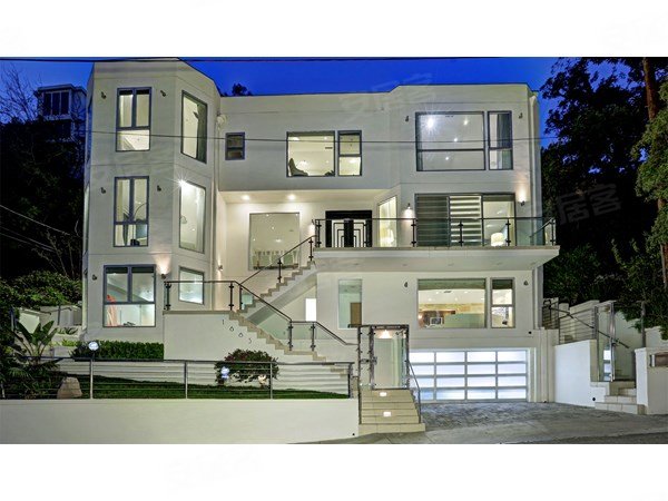 美国加利福尼亚州洛杉矶约¥2035万Los Angeles 12 Rooms 房屋在售 314.90 万美元二手房公寓图片