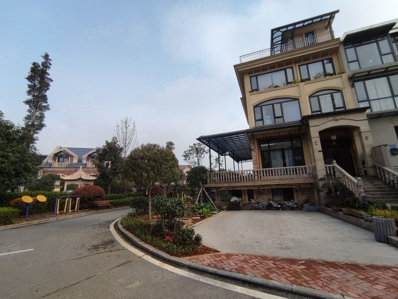 龙湾国际社区(别墅,高云路-长沙龙湾国际社区(别墅)二手房,租房,房价