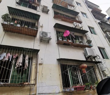 中和街西段48号院