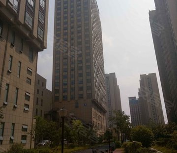 天润万象城