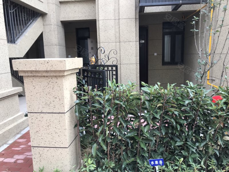 保利铃兰公馆(公寓住宅) 