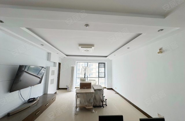 东方华庭4室2厅143㎡192万二手房图片