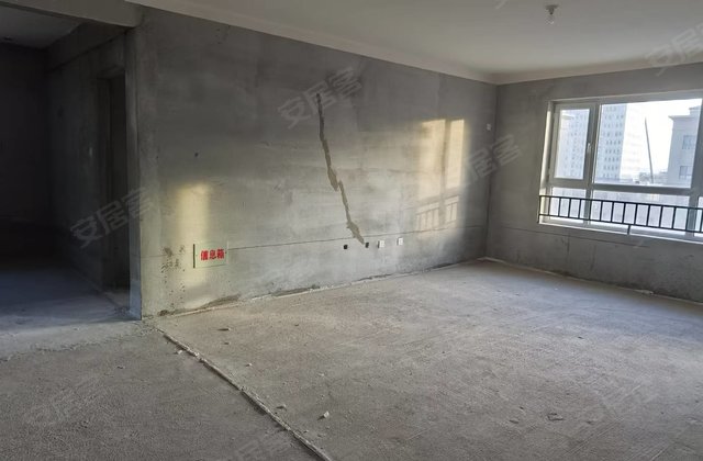 公元大观4室2厅140.28㎡71万二手房图片