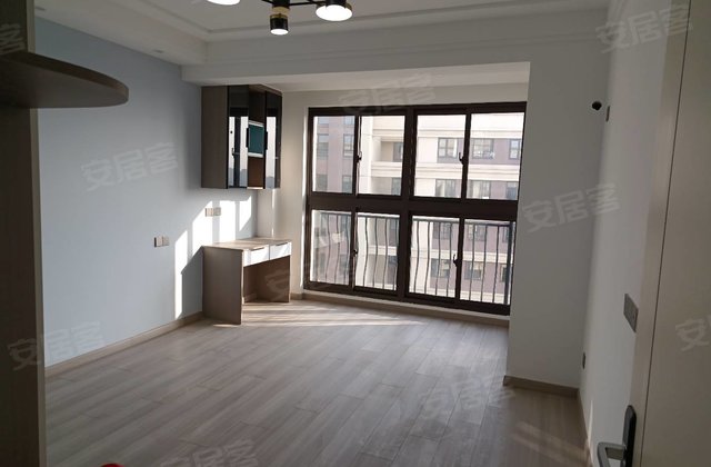 东方明珠4室2厅127㎡132万二手房图片