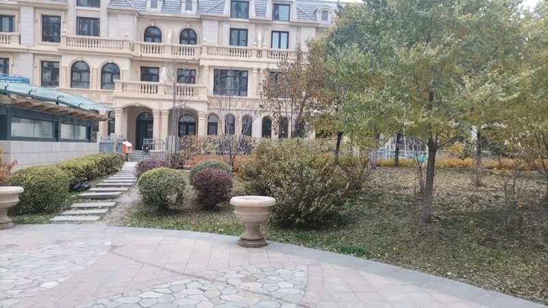 玫瑰湾二期珑岸(别墅),第六大道,近丽江路-哈尔滨玫瑰湾二期珑岸(别墅
