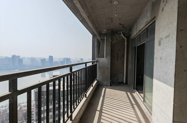 晨晖帝景府4室2厅139㎡89万二手房图片