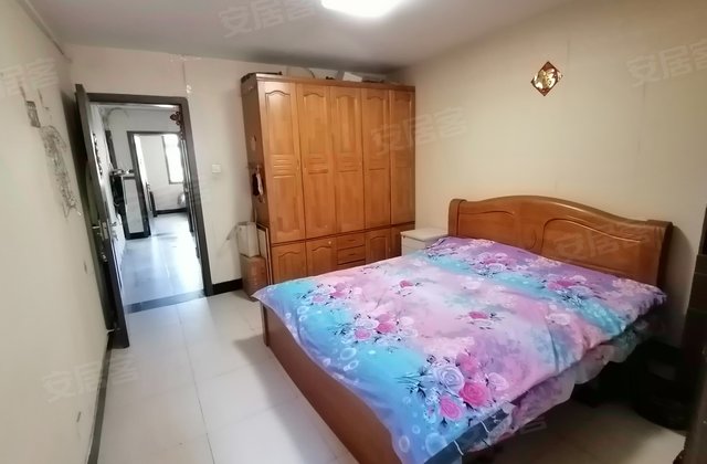 老营盘小区3室1厅70㎡48.8万二手房图片