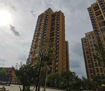 蔚蓝创新天地 房子保养嘎嘎好 上下两层
