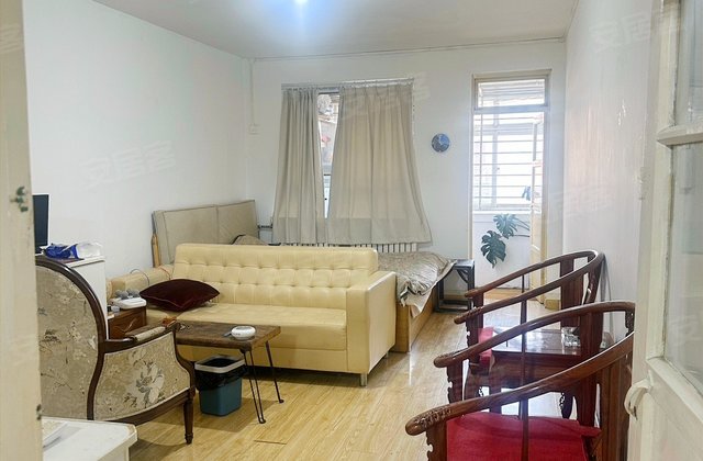 杆南西街小区1室1厅54.51㎡66万二手房图片