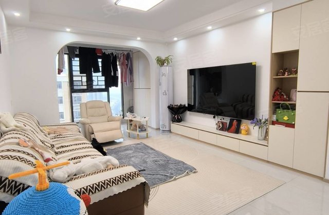 凯旋城3室2厅114㎡50.5万二手房图片