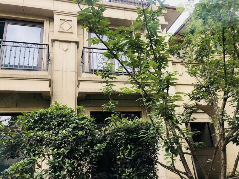 龙湖两江新宸旭宸