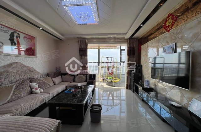 名仕公馆3室1厅133㎡84万二手房图片