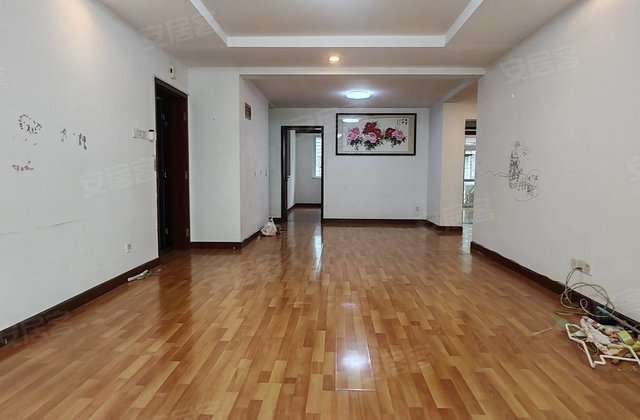 龙隐园1区3室2厅123.56㎡66万二手房图片