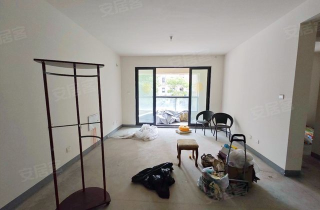 枫丹壹号4室2厅142.57㎡300万二手房图片