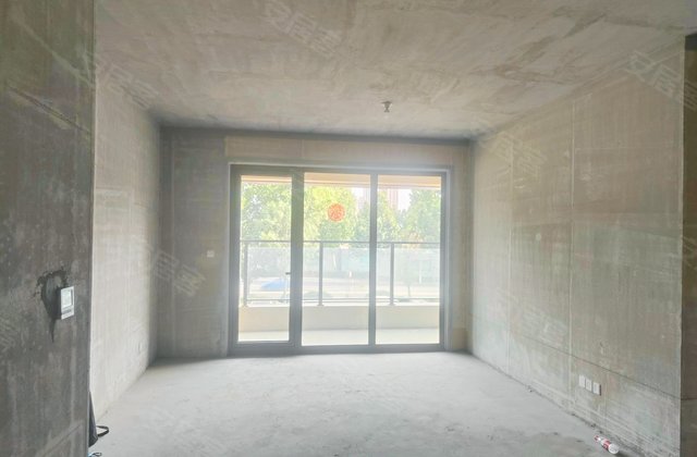 平度公园壹号4室2厅2卫145.01㎡南143万