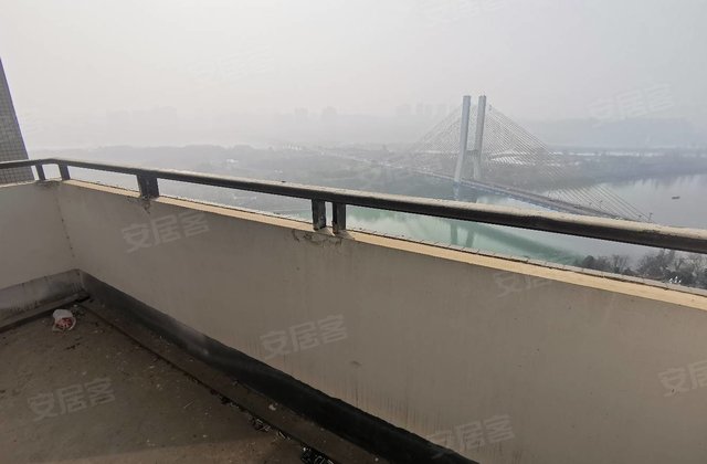 泰合尚渡3室2厅125㎡79.8万二手房图片