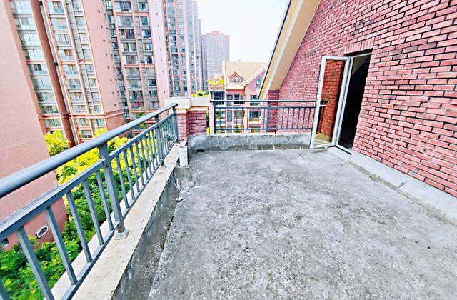 汉水名城阅府4室2厅170㎡105万二手房图片