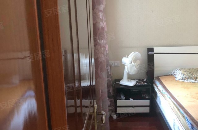 名仕园2室1厅88㎡72万二手房图片