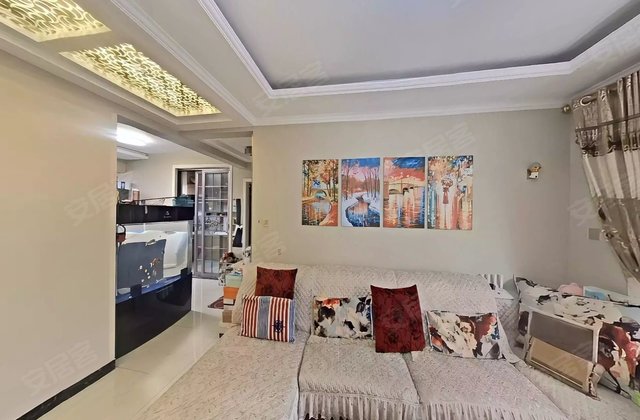 陇尚城小区3室2厅136.04㎡85万二手房图片