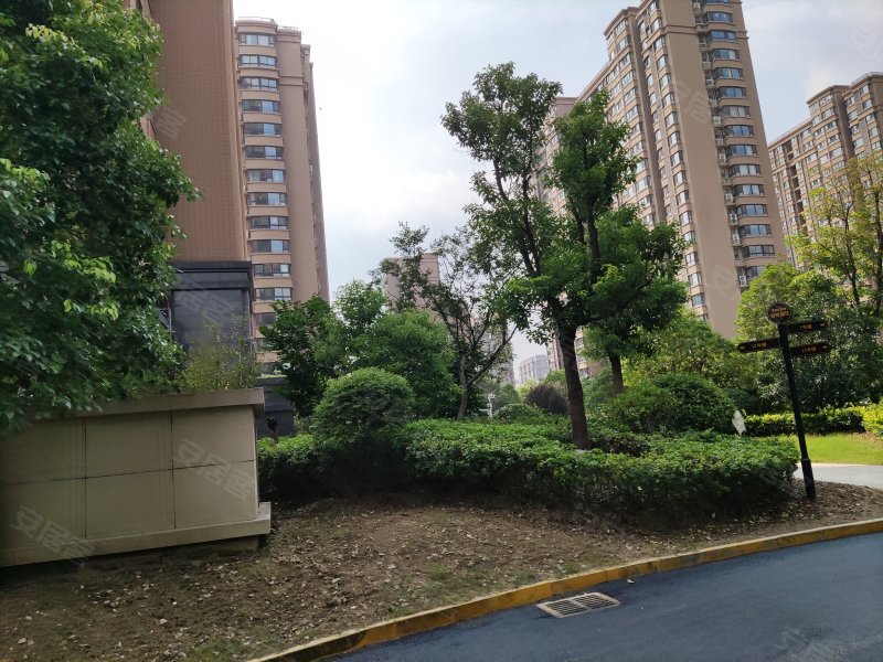 云龙华府(南区)