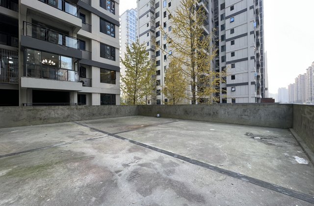 启元2073室2厅120㎡48.8万二手房图片