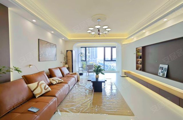 欧陆经典3室2厅121.5㎡108万二手房图片