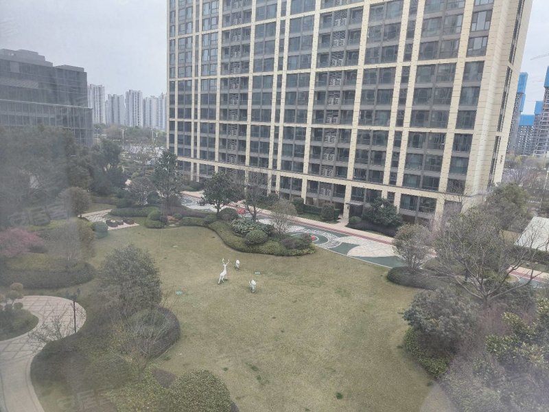 金色家园,滨江曙光之星 楼层好采光充足,双阳台!