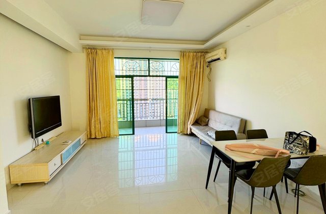 鸿雅花园4室2厅179㎡102万二手房图片