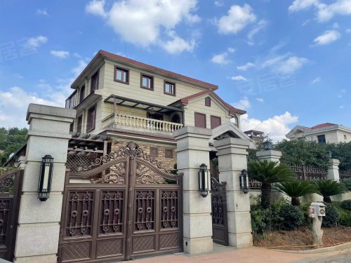 庐山南大道1999号 - 南昌保利国际高尔夫花园瑞士风华(别墅)二手房