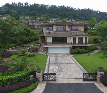 滨江度假村