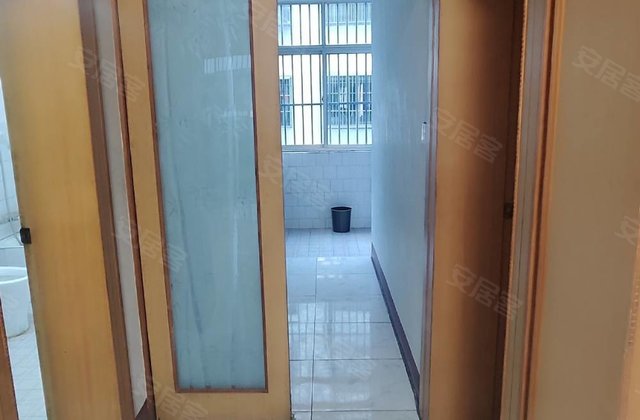 秦栏楼小区3室2厅106㎡29.8万二手房图片