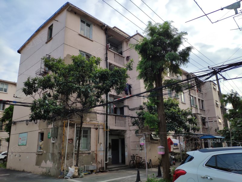 民主街32弄小区