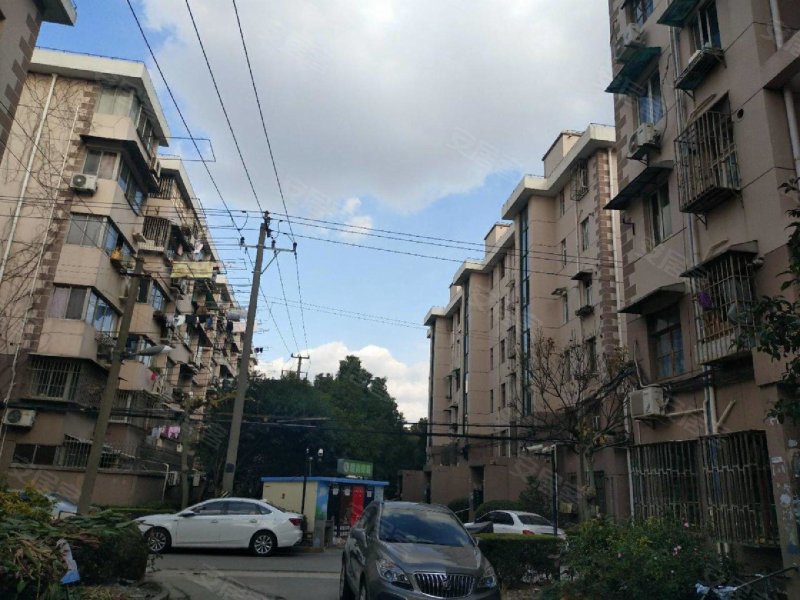 高兴花园一街坊