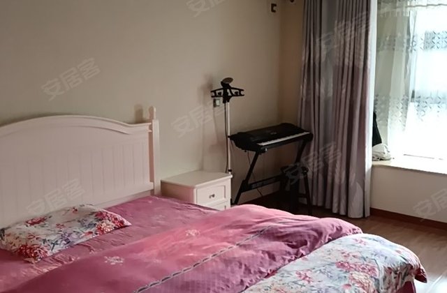 中央花园4室2厅138㎡71万二手房图片