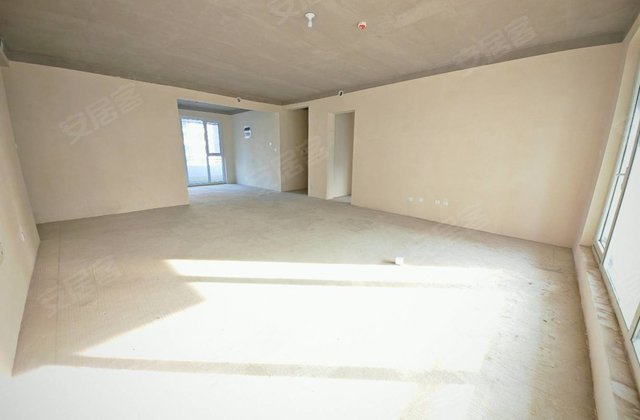 樾景台5室2厅208㎡192万二手房图片