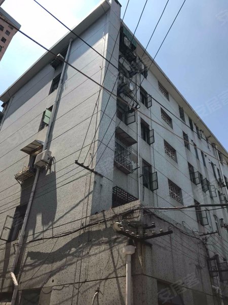 淞滨路141弄小区 