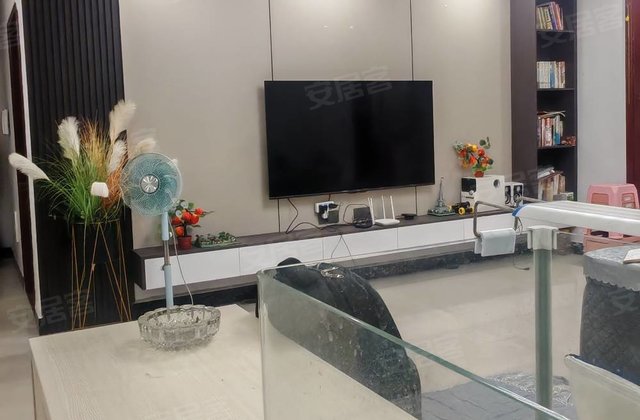 天骄豪庭4室2厅137㎡50.2万二手房图片